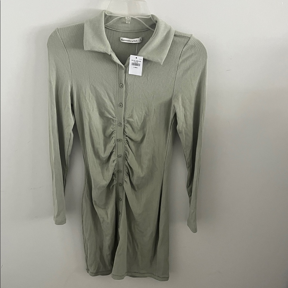 Abercrombie & Fitch Sage Ribbed Collared Top